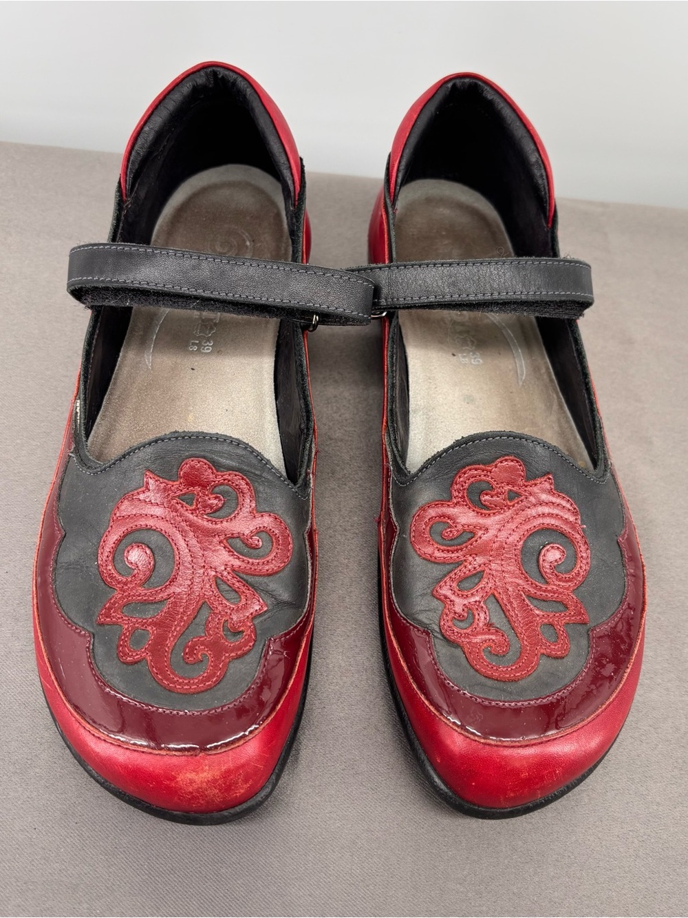 Women’s Mary Jane Leather Flats in Red and Black